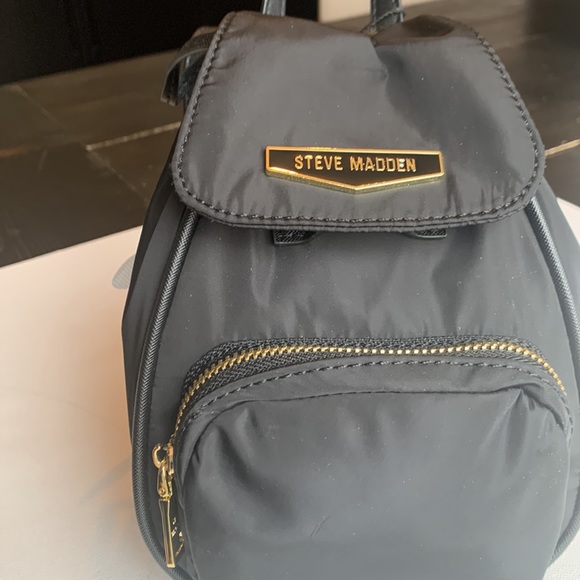 Steve Madden mini backpack - Picture 7 of 8